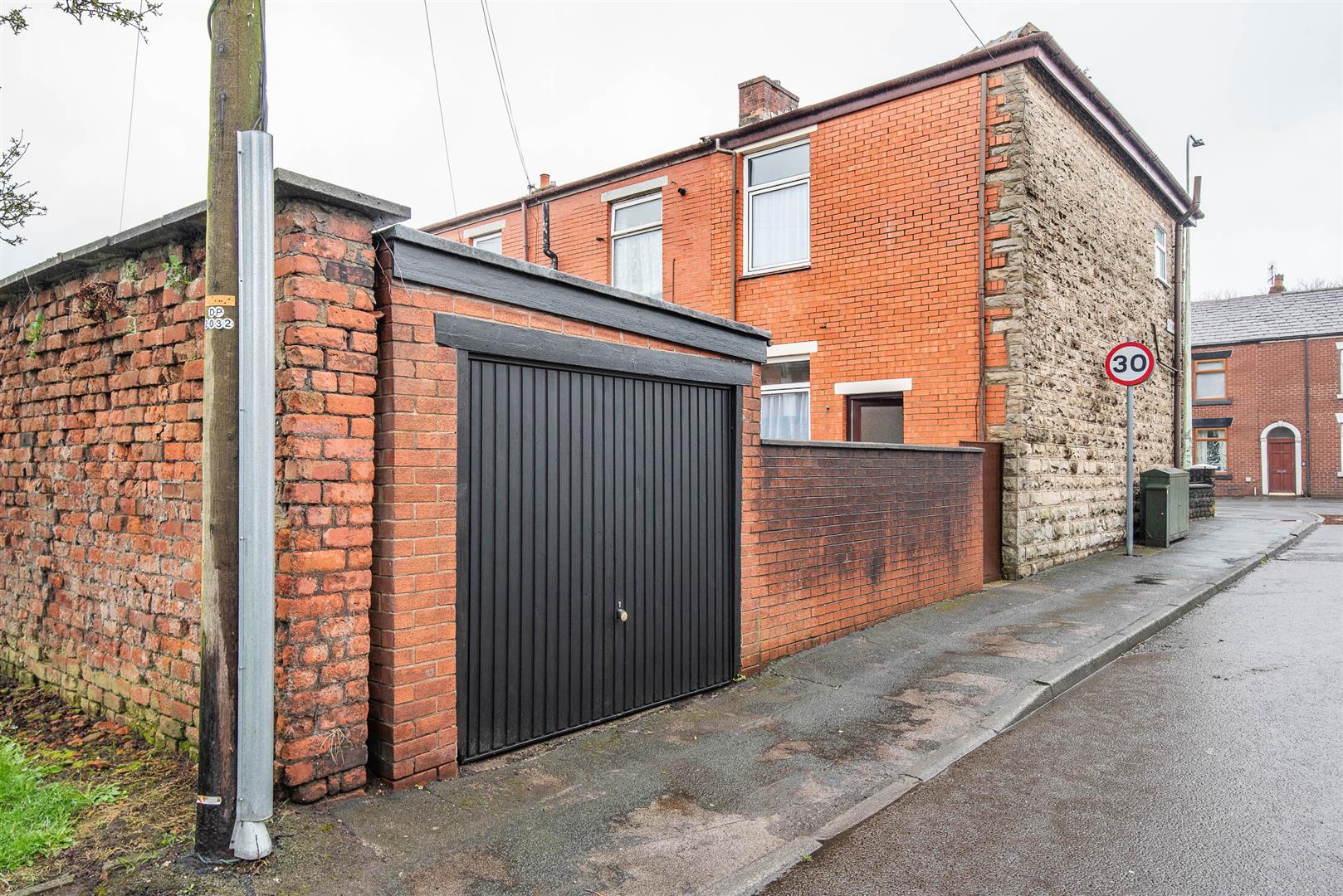 Pall Mall, Chorley